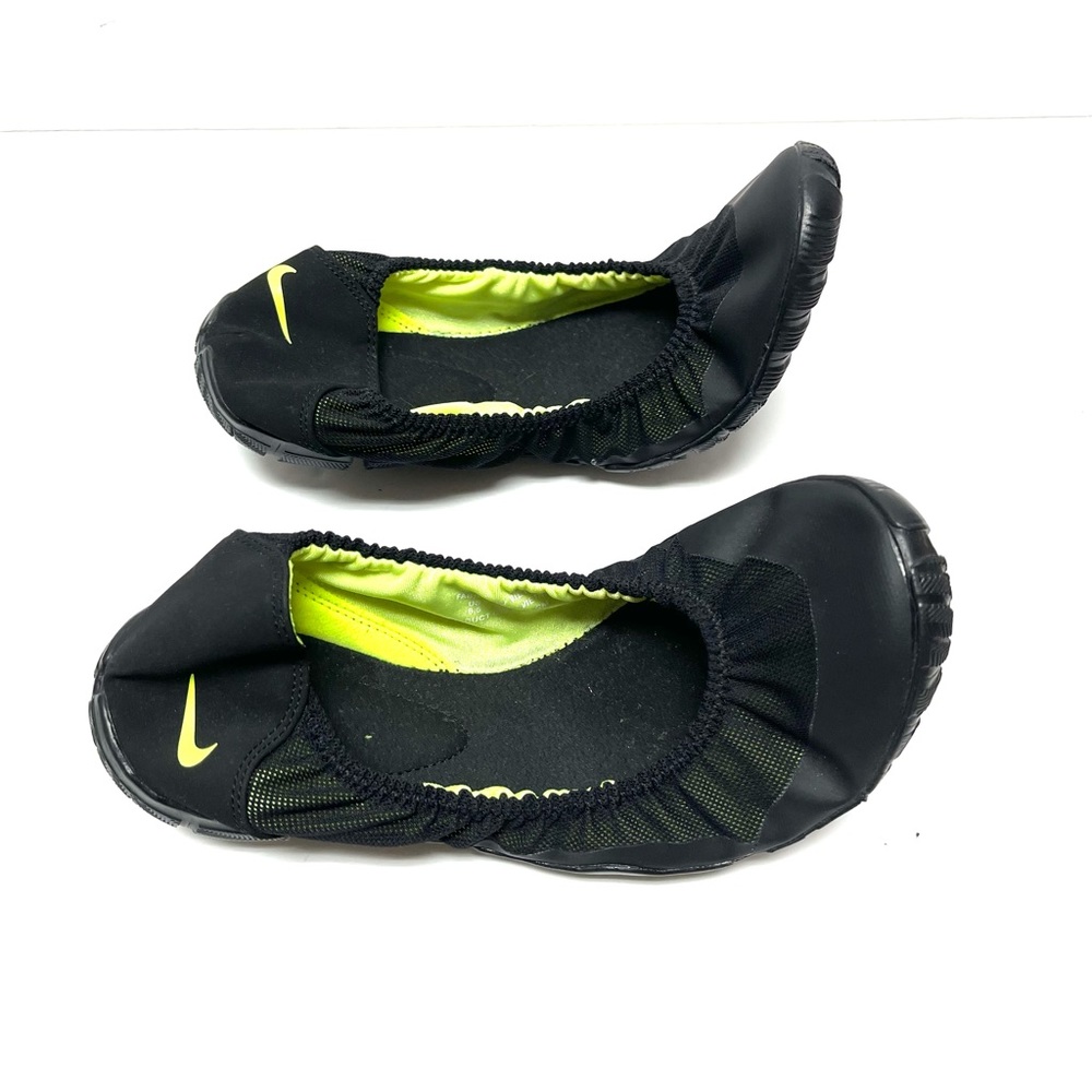 Nike Studio Flats NWOT